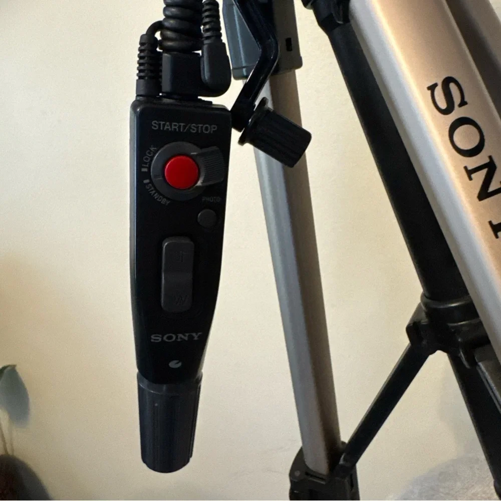 B2 Sony Remote Control Tripod VCT-670RM Cameras Camcorders F/S